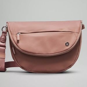 Lululemon All Night Festival Bag 5L Twilight Rose